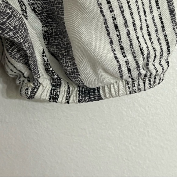 Toddler Girls Jessica Simpson Smocked Striped Jumpsuit Size 4T Gray & White - Picture 11 of 13